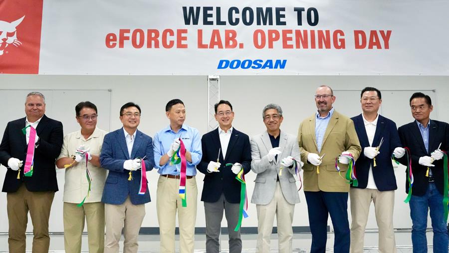Doosan Bobcat ouvre l'eFORCE LAB