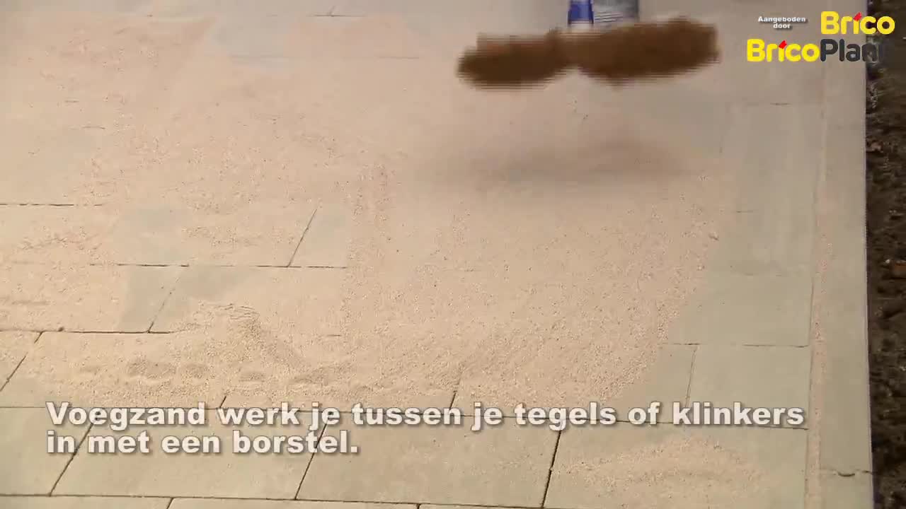 Hoe werk je voegzand vlot in?