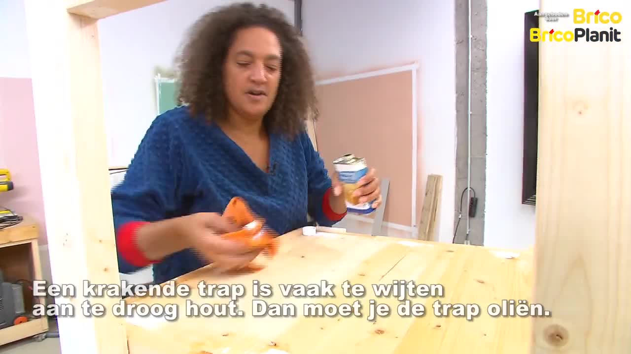 Hoe herstel je een krakende trap?